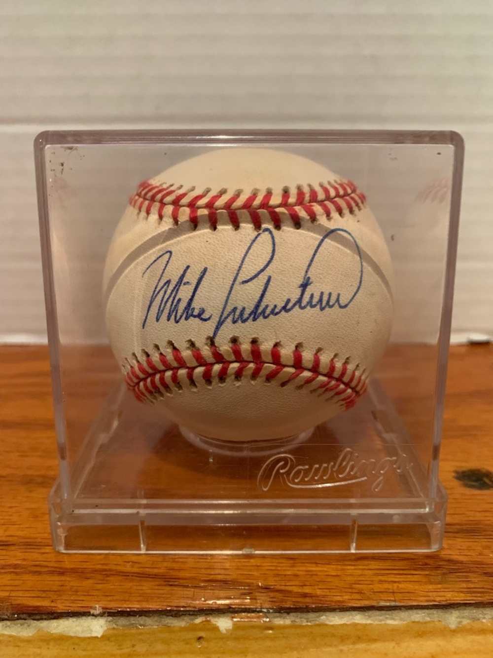 Autographed Mike Lieberthal Baseball NO COA
